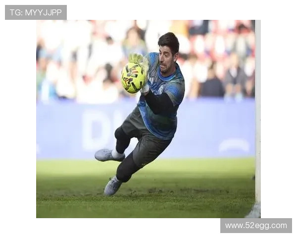 记者:库尔图瓦左内收肌不适,周一将接受检查 记者:库尔图瓦左内收肌不适,周一将接受检查